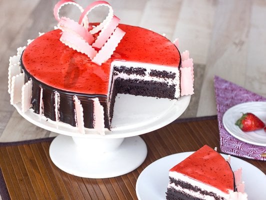 Chocolate Strawberry cake | Cake2homes