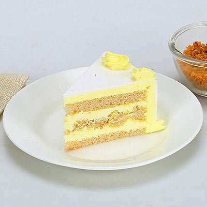 Butterscotch Strawberry Cake | Cake2homes