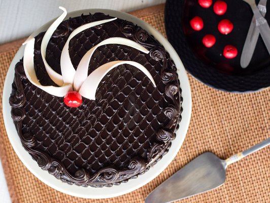 Delectable Truffle Cake | Cake2homes