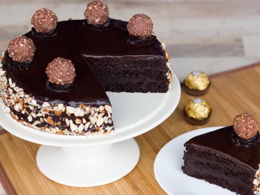 Ferrero Rocher Cake | Cake2homes