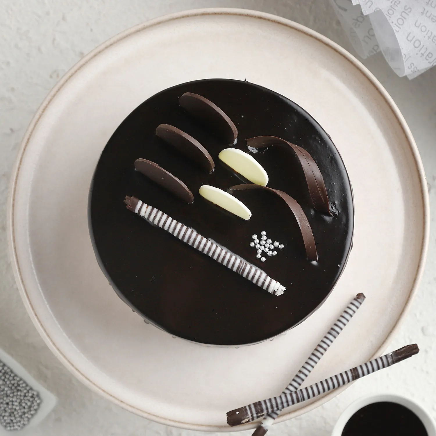 Chocolate Cream Cake Half kg | Cake2homes