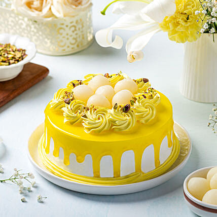 Vanilla Cream Cake With Rasgulla | Cake2homes