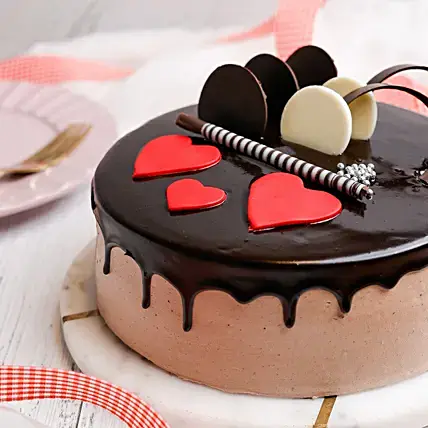 Red Hearts Chocolate Cake | Cake2homes