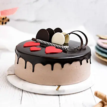 Red Hearts Chocolate Cake | Cake2homes