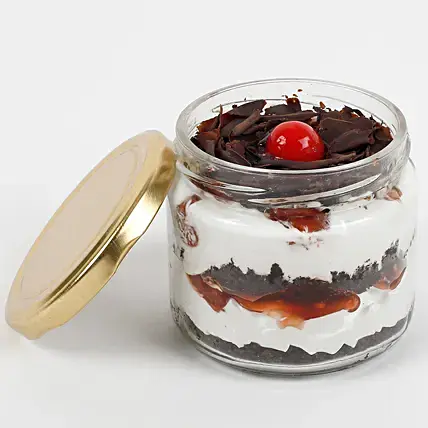 Sizzling Black Forest Jar Cake | Cake2homes