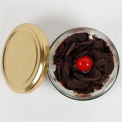 Sizzling Black Forest Jar Cake | Cake2homes