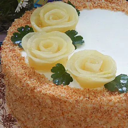Roses On Top Pineapple Designer Cake | Cake2homes