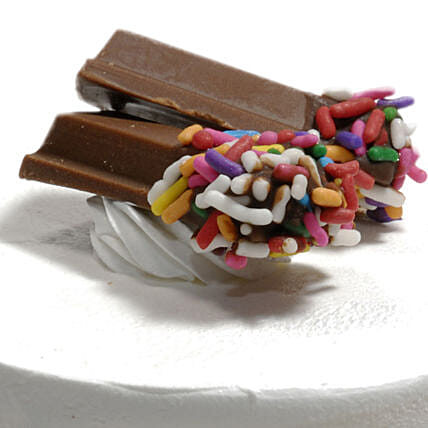 Designer Pineapple Cream Cake | Cake2homes