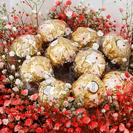 Ferrero Love Bouquet | Cake2homes