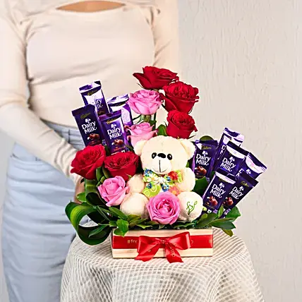 Cuddles Of Love Hamper | Cake2homes