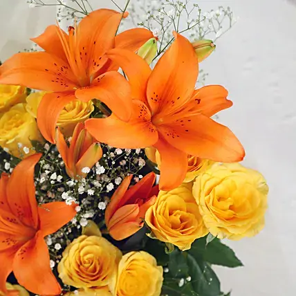 Sweet Expression Floral Arrangement | Cake2homes