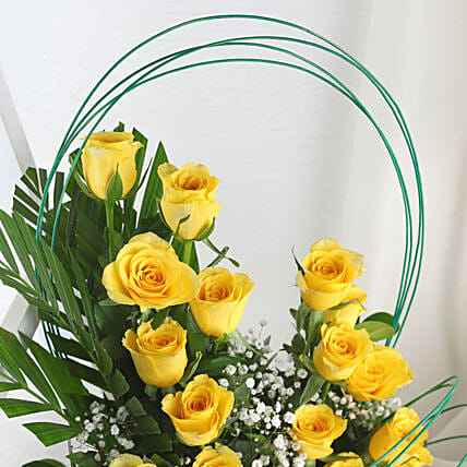 Basking In Sunlight Roses | Cake2homes