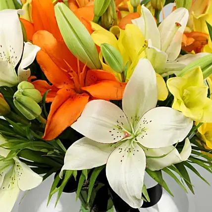Mix Of Lilies In Fishbowl Vase | Cake2homes