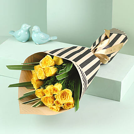 The Elegance Roses Bouquet | Cake2homes