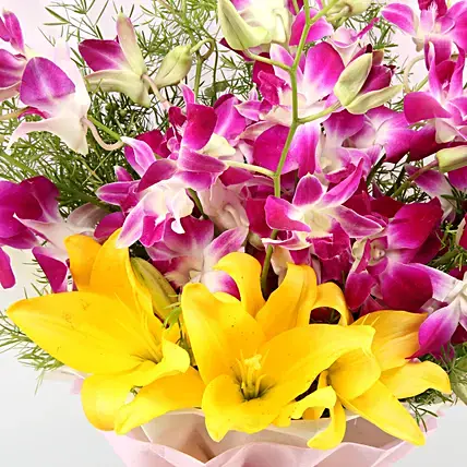 Eternal Mixed Flowers Bouquet | Cake2homes