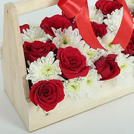Roses & Daisies Basket Arrangement | Cake2homes