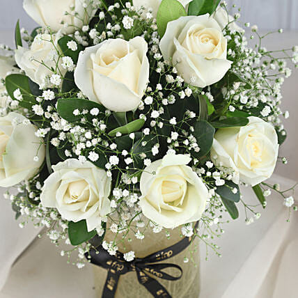 Land Of Peace Roses Arrangement | Cake2homes