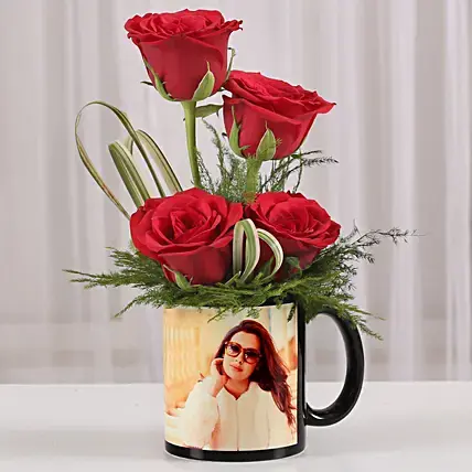 Red Roses in Personalised Black Mug | Cake2homes