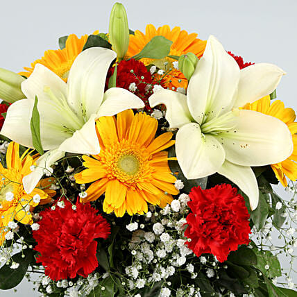 Graceful Flowers In Glass Vase | Cake2homes