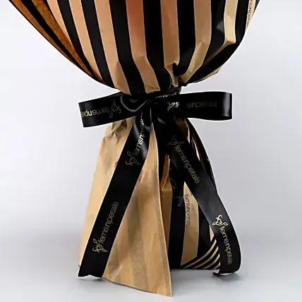 Romantic 10 Red Roses Bouquet | Cake2homes