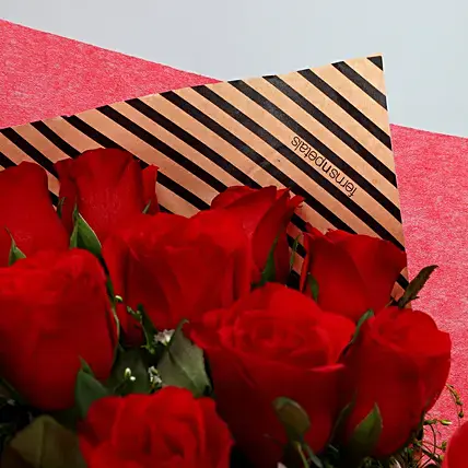 Romantic 10 Red Roses Bouquet | Cake2homes