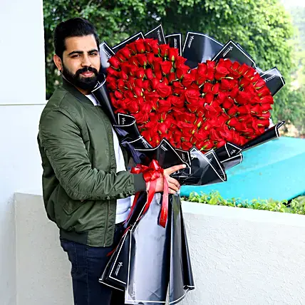 Romantic 200 Roses Beautifully Tied Bouquet | Cake2homes