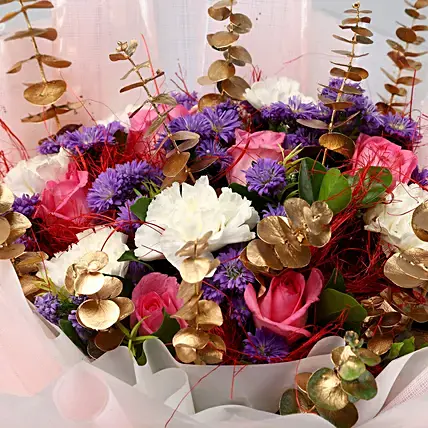 Blissful Carnations & Roses Bouquet | Cake2homes