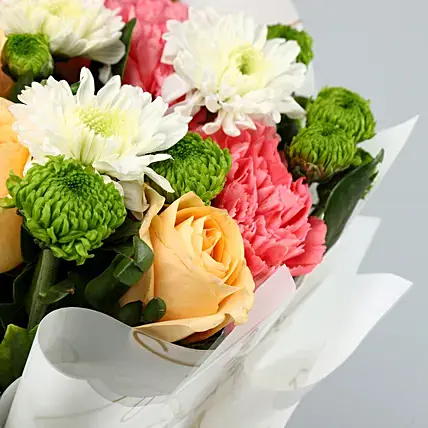 Beautiful Roses & Chrysanthemums Bouquet | Cake2homes