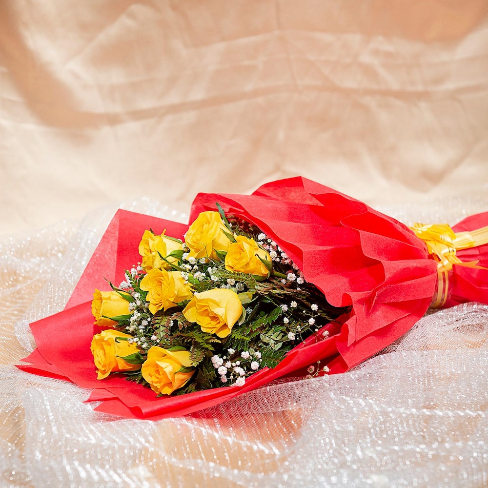 Embellish 8 Yellow Roses Bouquet | Cake2homes