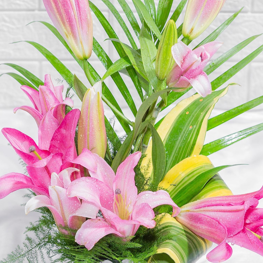 Majestic Floral In Square Vase | Cake2homes