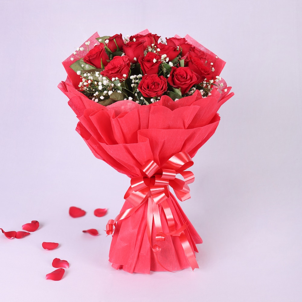 Romantic Bunch Of Red Roses | Cake2homes