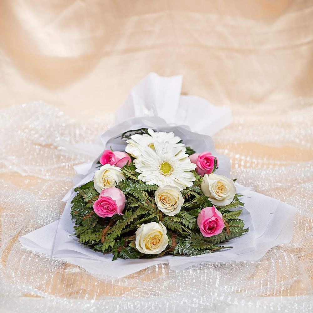 Pure Affection Roses And Gerberas Bouquet | Cake2homes