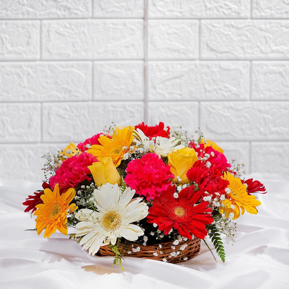 Affectionate Love Basket | Cake2homes