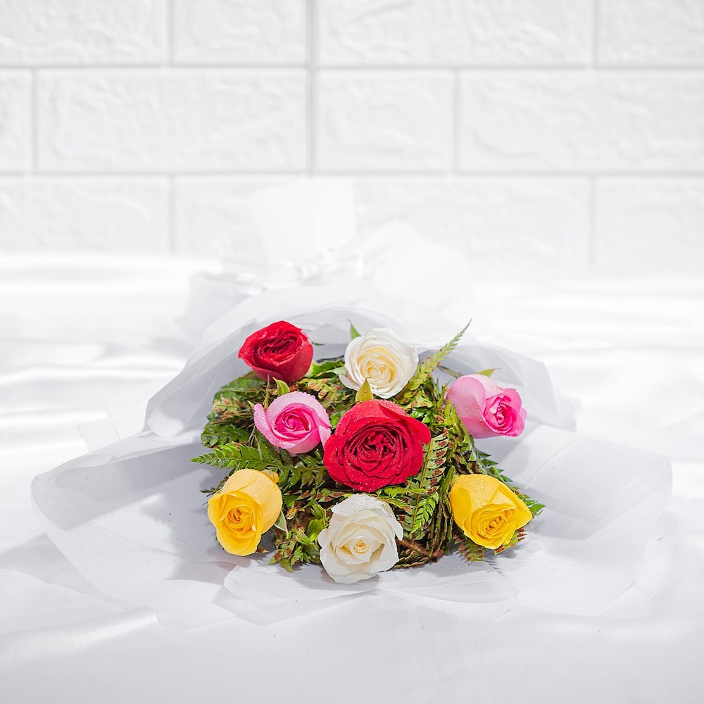 Elegant Mix Roses Bouquet | Cake2homes