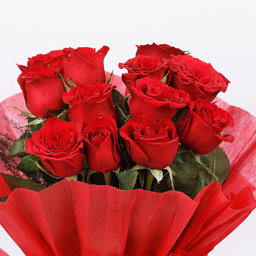 Red Roses In Red Packing | Cake2homes