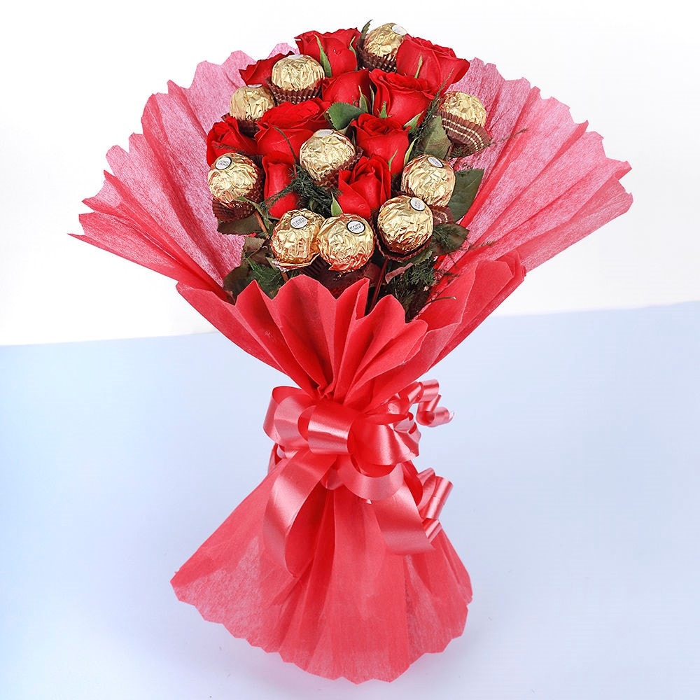 Roses Ferrero Rocher Chocolate Bouquet | Cake2homes