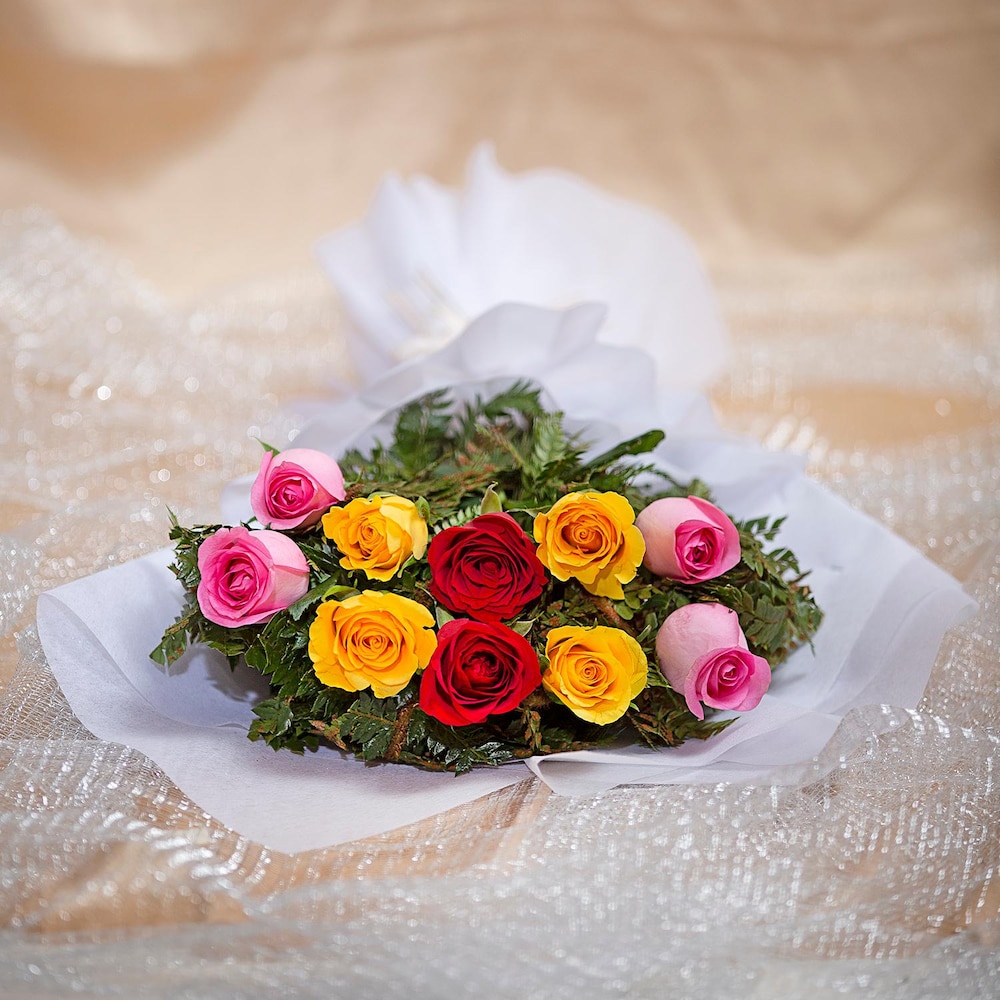 Blend Of Emotions Roses Bouquet | Cake2homes