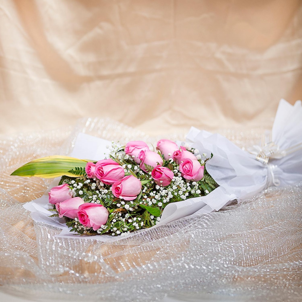 12 Pink Roses Impression For Love | Cake2homes