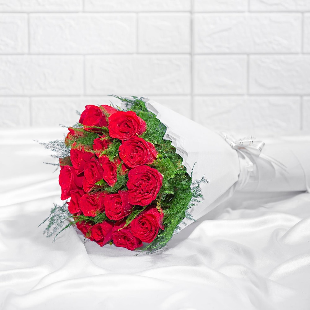 Heavenly Love Red Roses Bouquet | Cake2homes