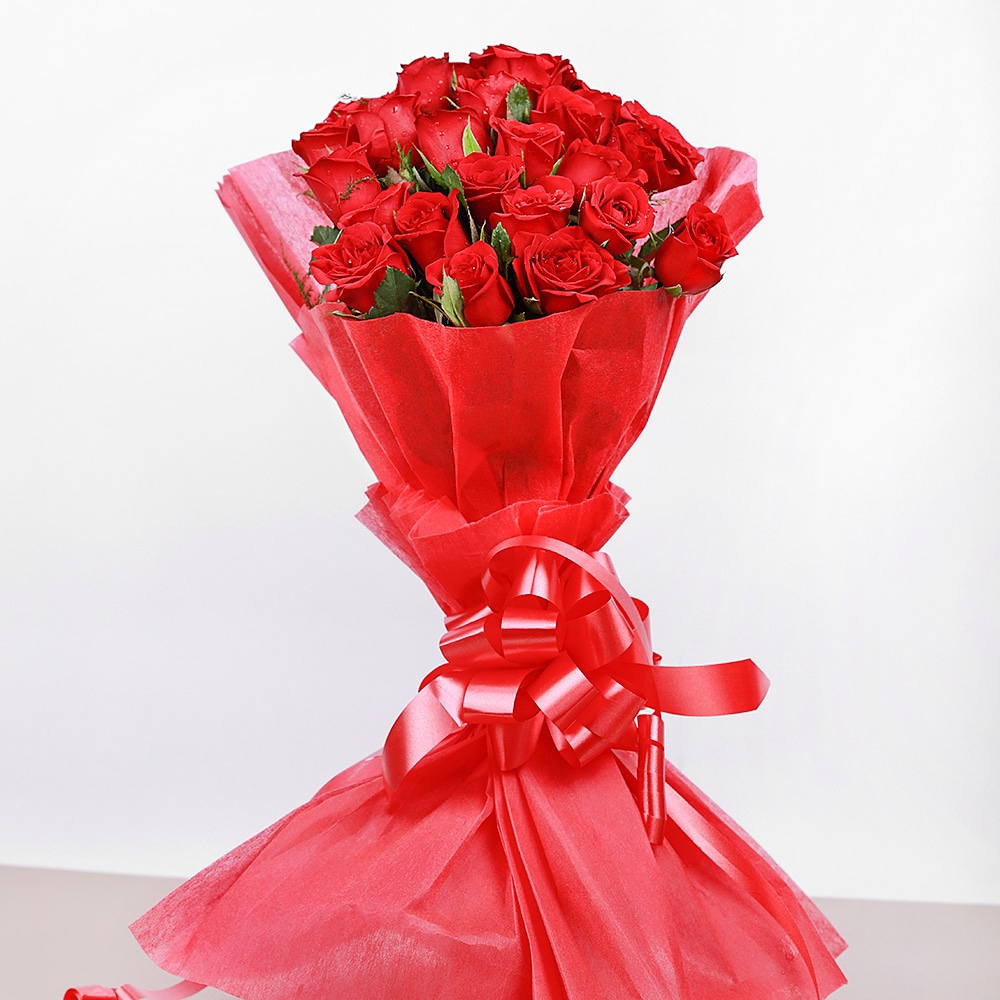 Elegant Love Red Roses In Red Packing | Cake2homes
