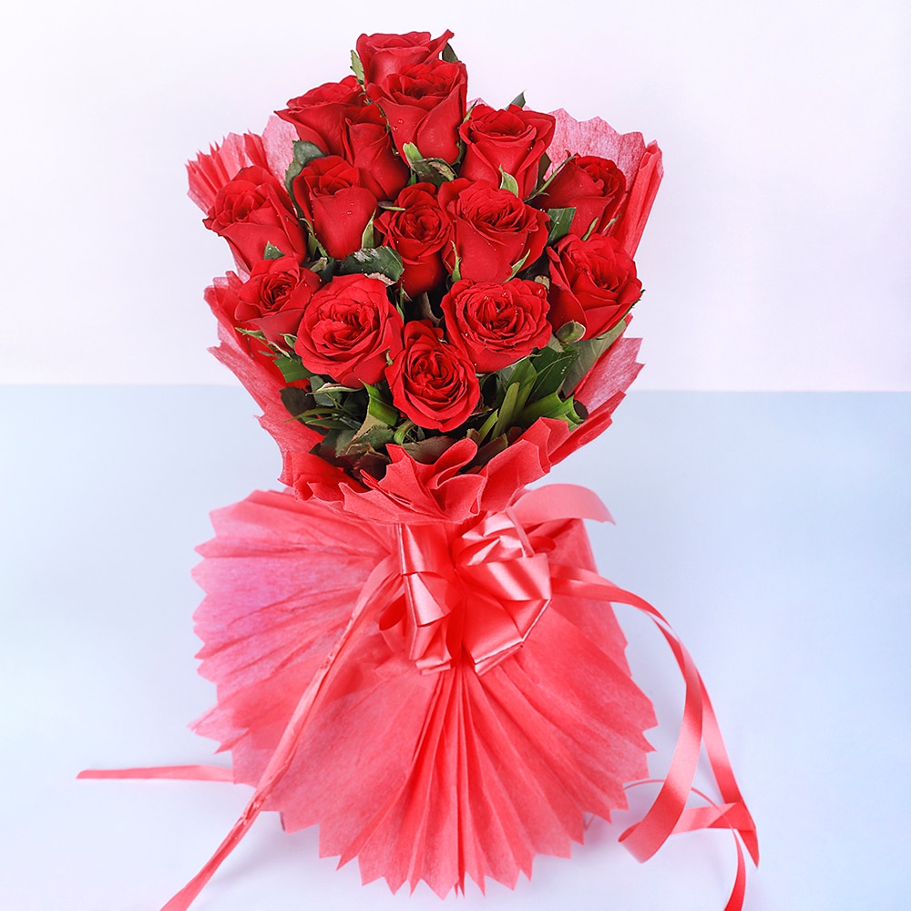 Perfect Rosy Red Roses In Red Packing | Cake2homes