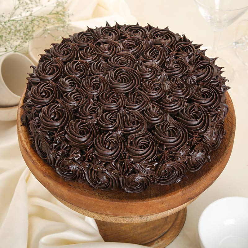 Buttercream Chocolate Swirl Cake