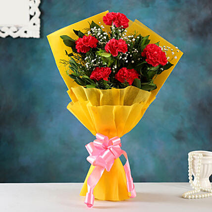 Enchanted 6 Pink Carnations Bunch Enchanted 6 Pink Carnations Bunch