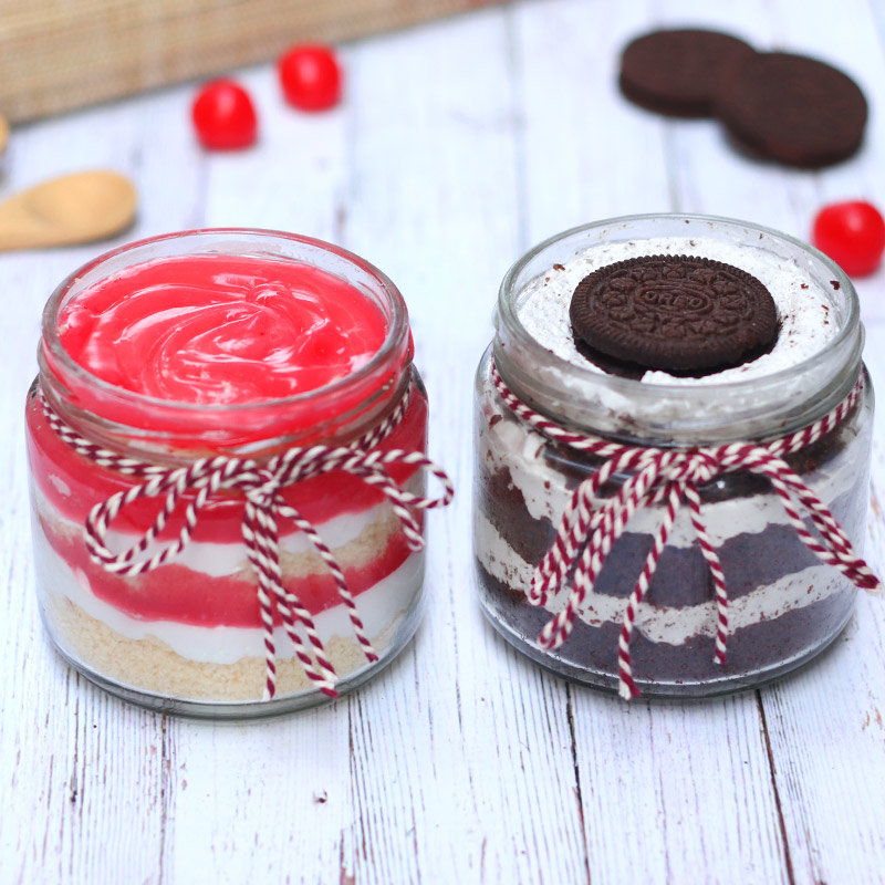 Strawberry And Oreo Jar Cake