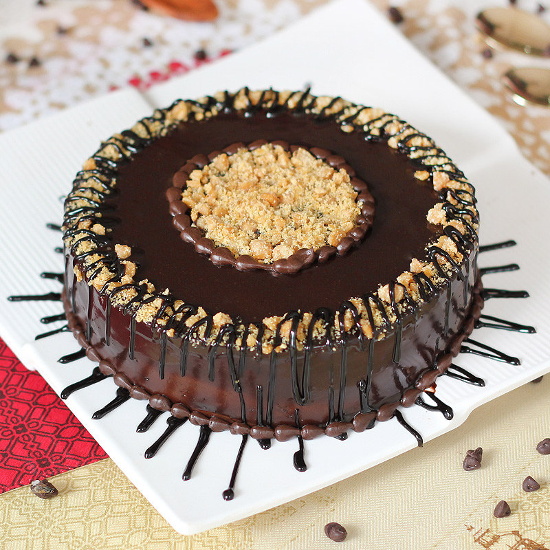Irresistible Choco-Crunch Cake