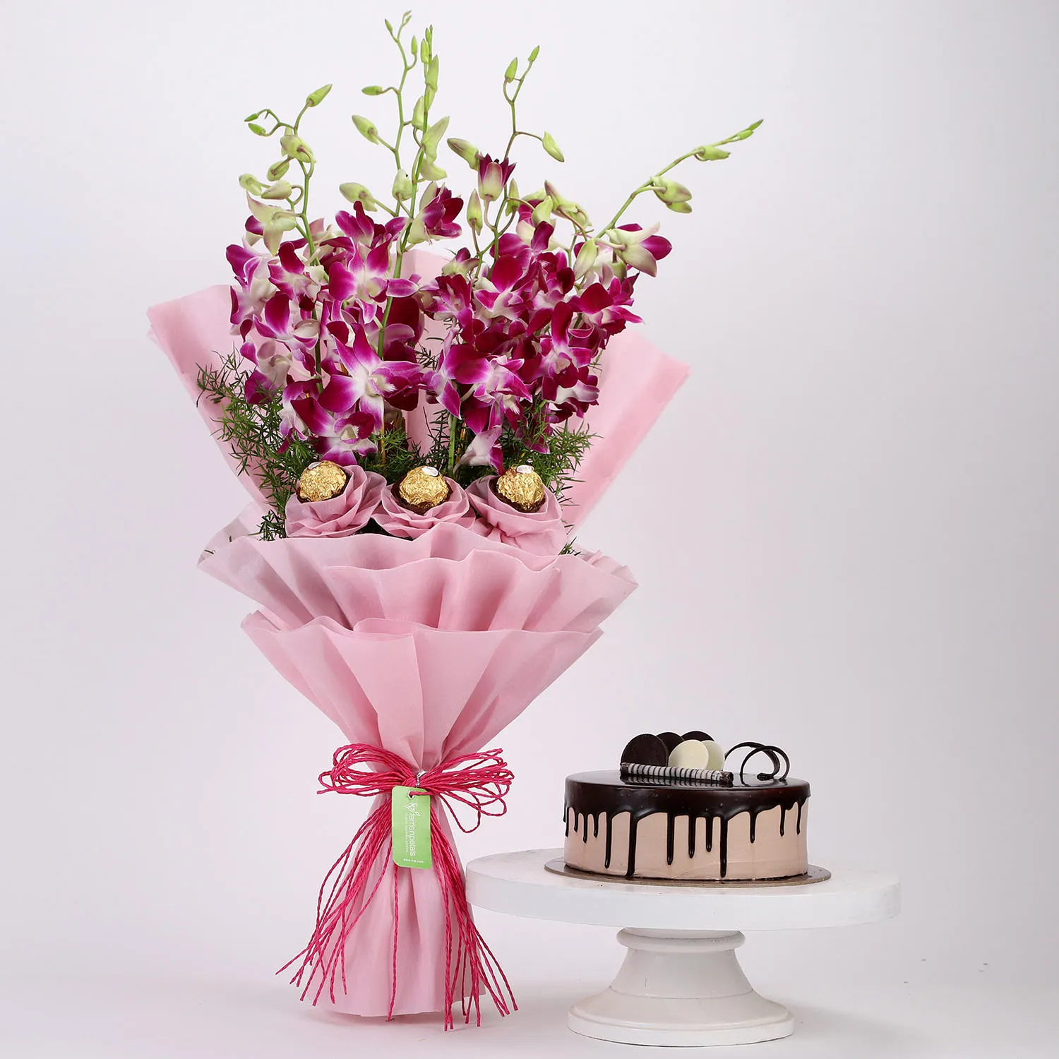 Chocolaty Orchids Bouquet & Chocolate Cake Chocolaty Orchids Bouquet & Chocolate Cake