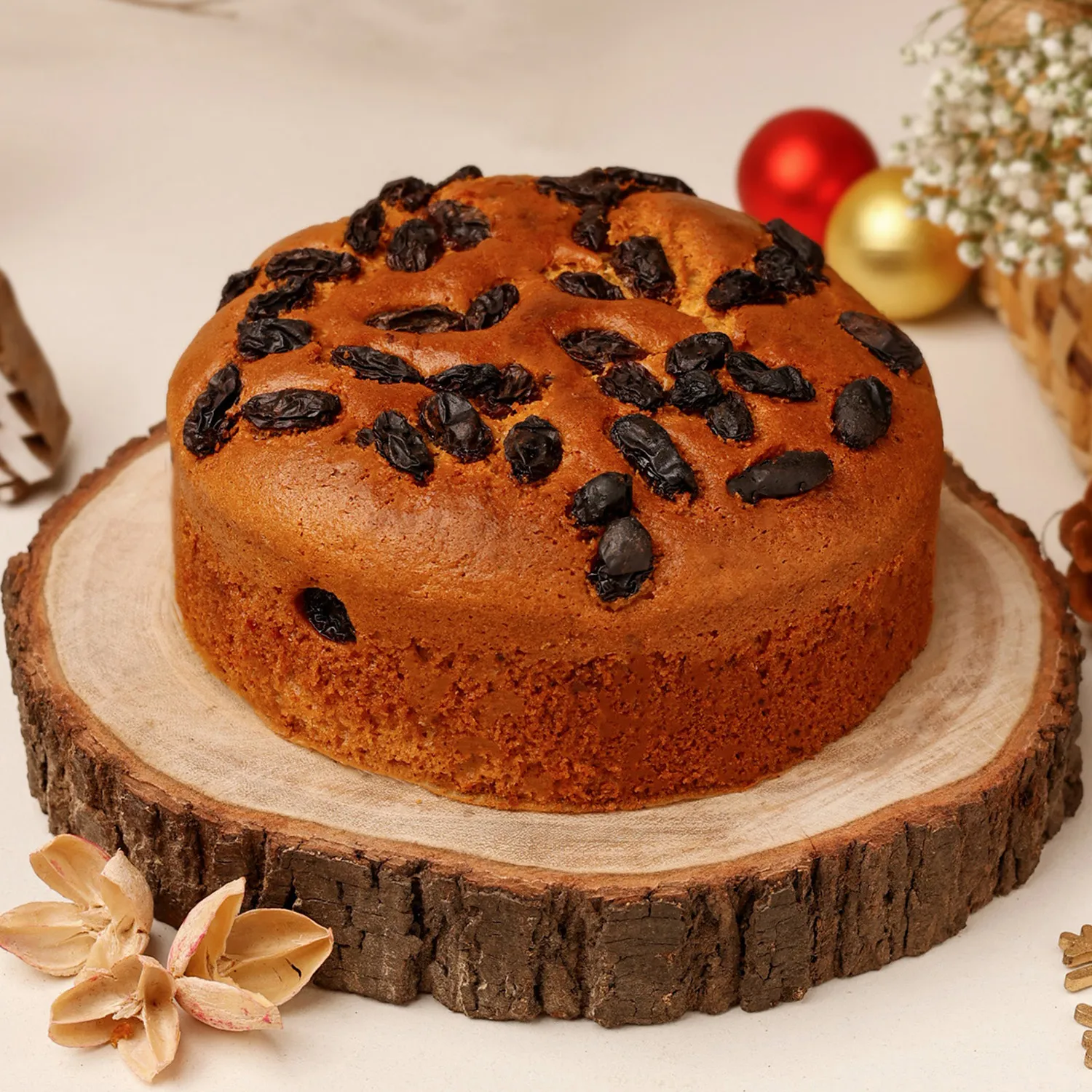 Delightful Rums Raisins Dry Cake