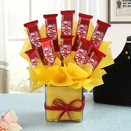 Nestle Kitkat Vase Arrangement