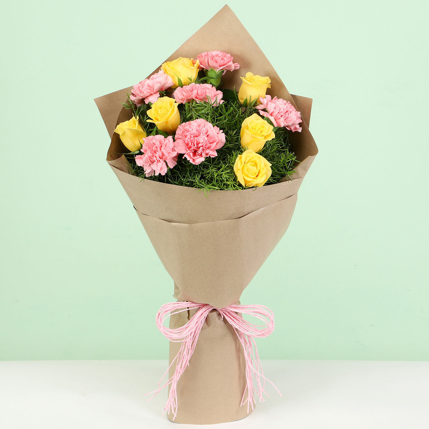 Appealing 12 Pink & Yellow Flowers Bouquet Appealing 12 Pink & Yellow Flowers Bouquet