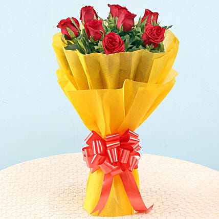 Elegant Bunch Of 8 Red Roses